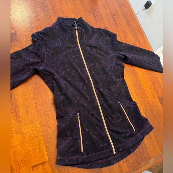 Lulu Lemon Define Jacket Sz 4 - Picture 2 of 2